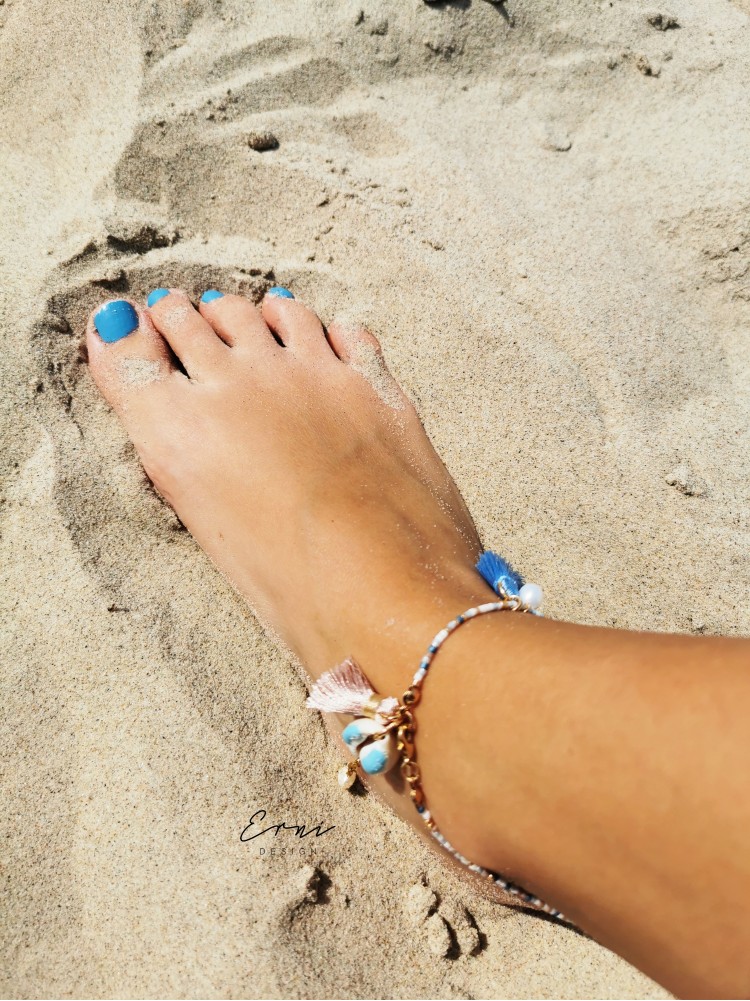 Apyrankė ant kojos ,,Light blue sea shell"