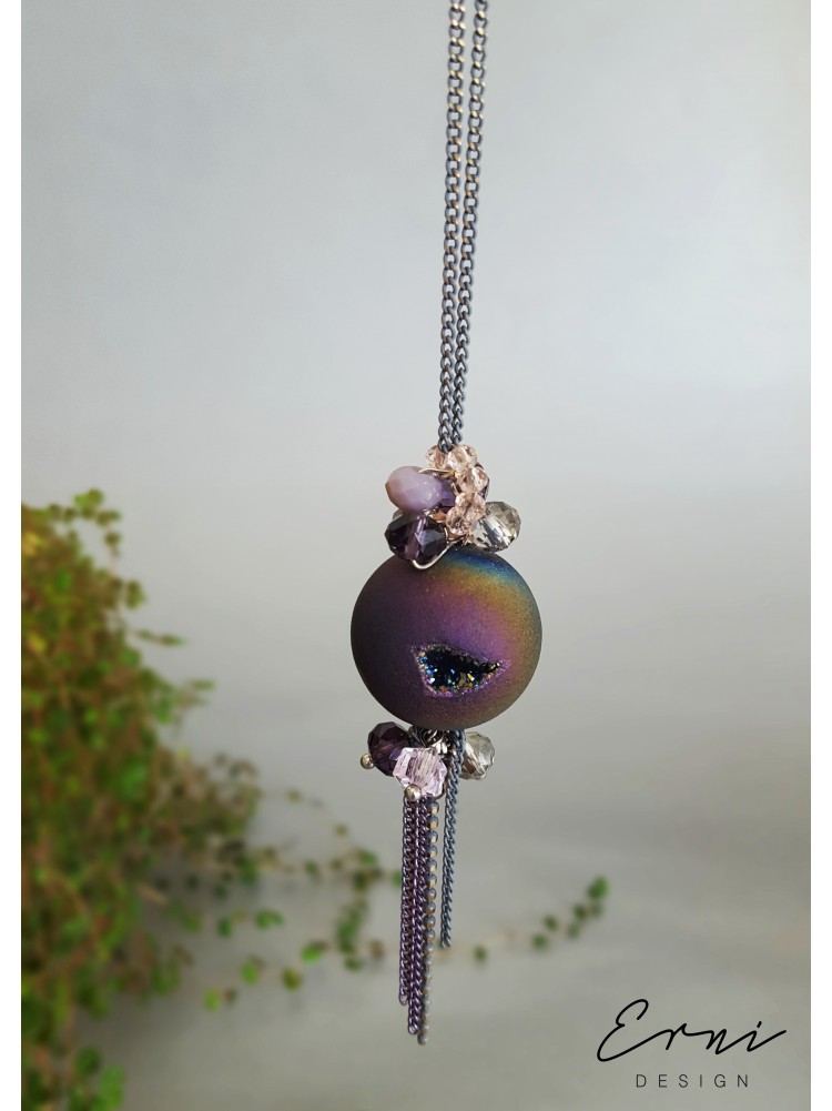 Kaklo papuošalas su kristalizuotu agato akmeniu ,,Druzy purple"